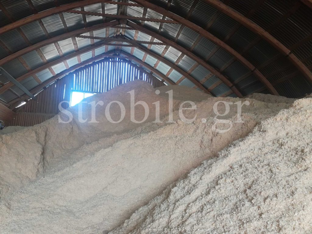 Φωτογραφία 1. Επιλογή πρώτων υλών είναι μια κοπιαστική και δαπανηρή διαδικασία